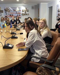 Майстер-клас від професійної синхронної перекладачки Ярослави Лукіної - фото №3