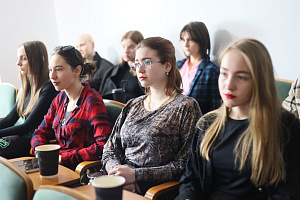 Зустріч студентів із редакторкою ранкового слоту “Суспільне. Студія” Анною Мельниченко - фото №1