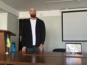 У гостях у КиМУ – американський волонтер і професійний військовий Уокер Хелоун - фото №5