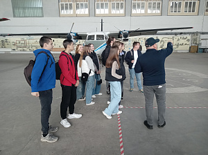 Екскурсія студентів спеціальностей будівництва та архітектури на Авіаційний навчальний ангар НАУ - фото №4