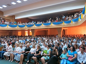 Урочистості з нагоди посвяти першокурсників - 2016 у студенти Коледжу Київського міжнародного університету - фото №3