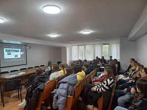 Зустріч студентів із засновницею  освітнього проєкту JIT.Academy Оксаною Казанівською - фото №2