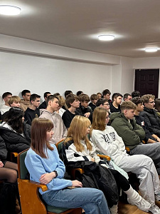 Зустріч студентів Університету та Фахового коледжу КиМУ із заступником гендиректора NovaPay Віталієм Шулеповим - фото №2