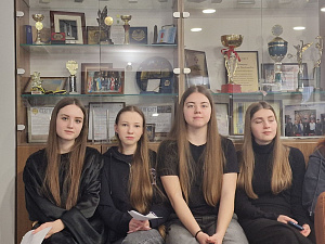 Круглий стіл: «Поезія – це завжди неповторність, якийсь безсмертний дотик до душі» - фото №5
