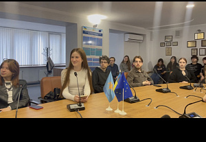 Зустріч із перекладачкою королеви Великобританії Анною Шевченко - фото №1