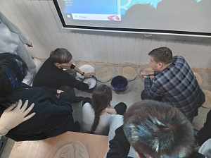 Виготовлення гіпсових полотен на заняттях із композиції - фото №3