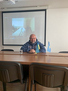 Зустріч студентів із військовим журналістом Валерієм Калнишем - фото №1