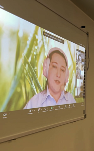 Майстер-клас від професійної синхронної перекладачки Ярослави Лукіної - фото №1