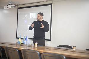 Зустріч із журналістом Володимиром Золкіним - фото №2