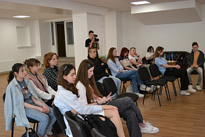 Презентація книги «Лінгвістика на карті світу» Рустама Гаджієва - фото №5