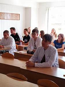 Круглий стіл «Фармація у моєму житті», присвячений Дню фармацевтичного працівника України та Міжнародному дню фармацевта - фото №2